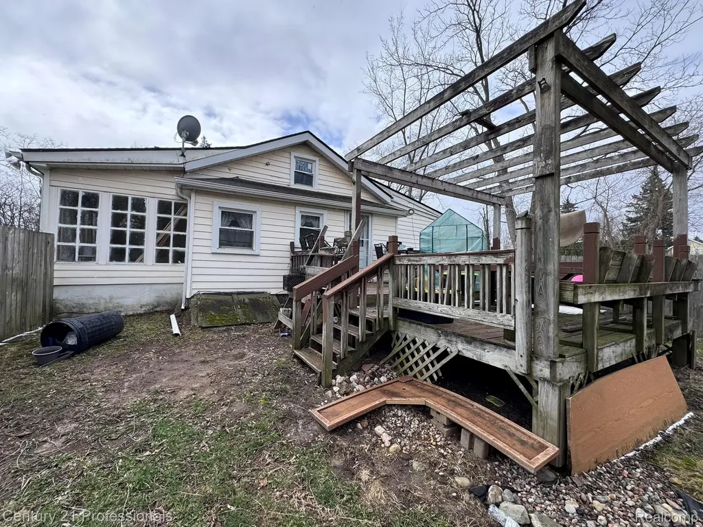 2021 W Rose Center Road Rose Township MI 48442
