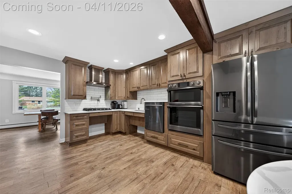 91 Wendelton Road Troy City MI 48084