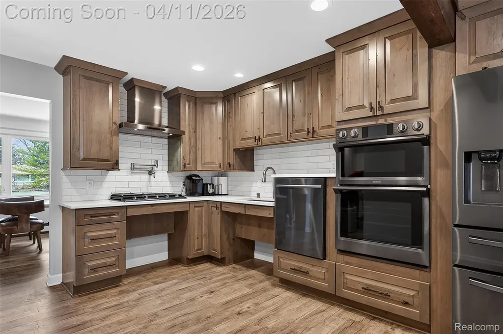 91 Wendelton Road Troy City MI 48084