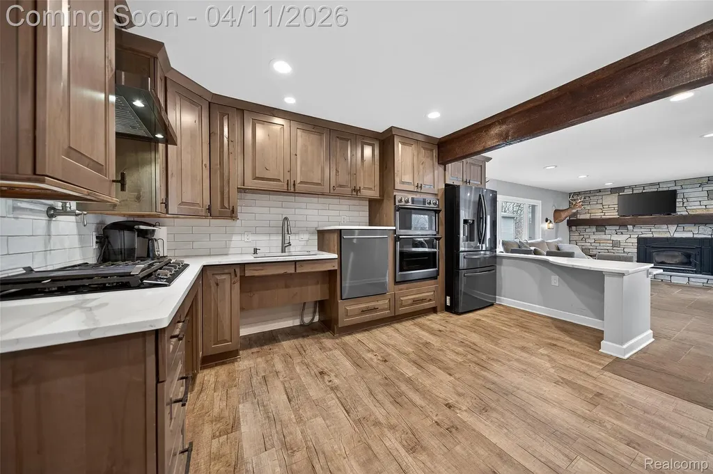 91 Wendelton Road Troy City MI 48084