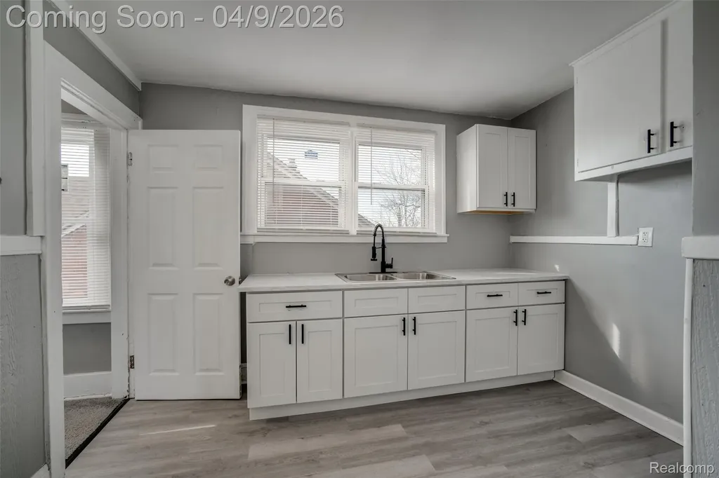 15739 Washburn Street Detroit City MI 48238