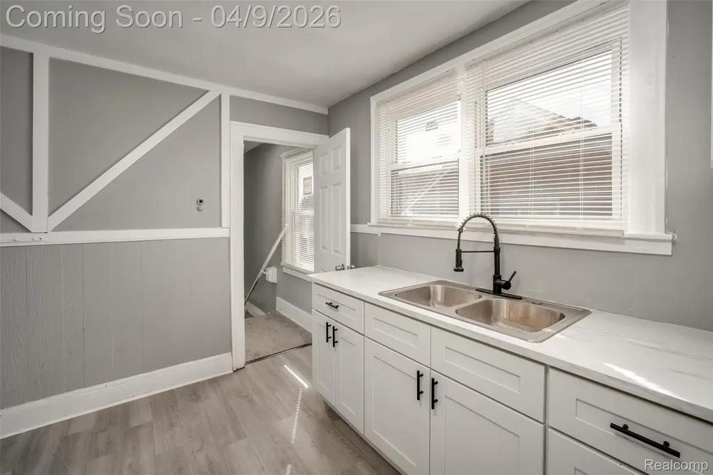 15739 Washburn Street Detroit City MI 48238