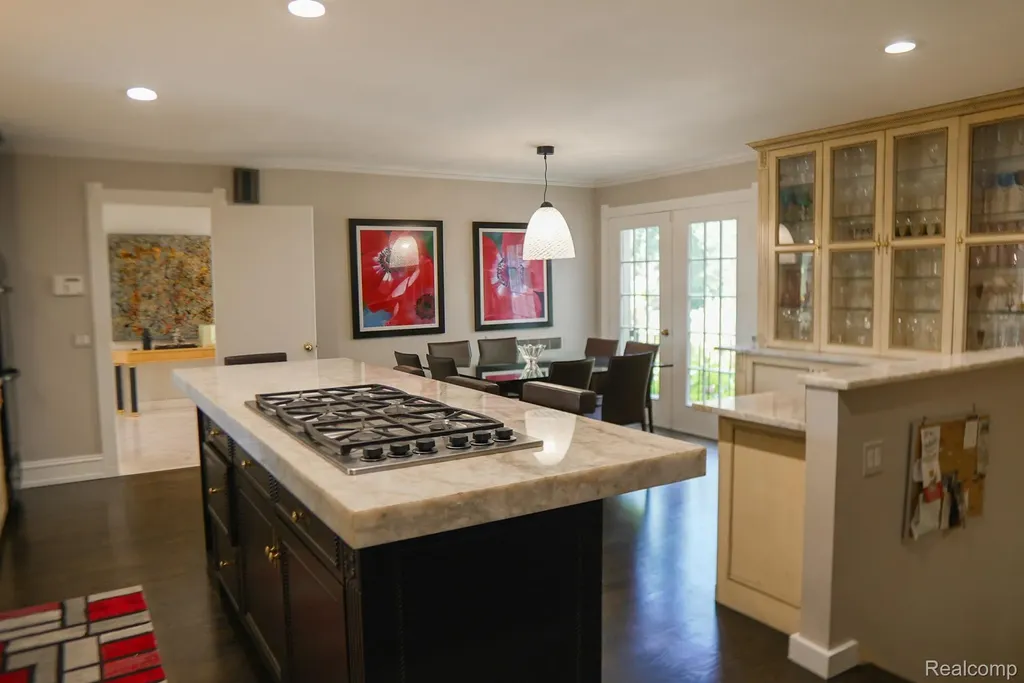 320 Cranbrook Court Bloomfield Hills City MI 48304