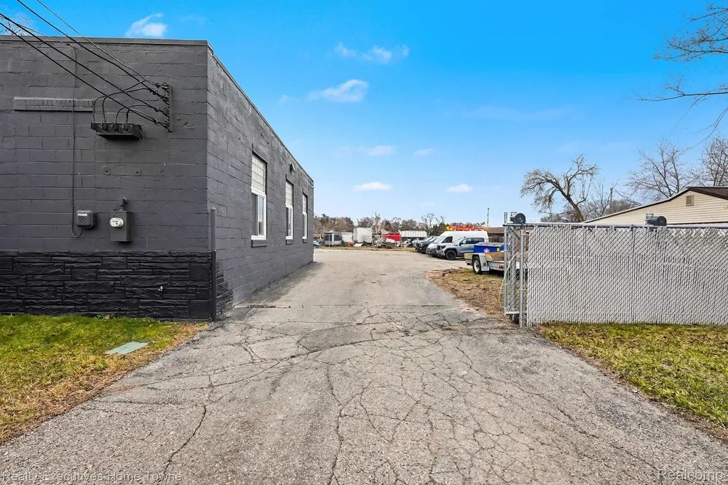 5650 Jamestown Road Shelby Charter Township MI 48317