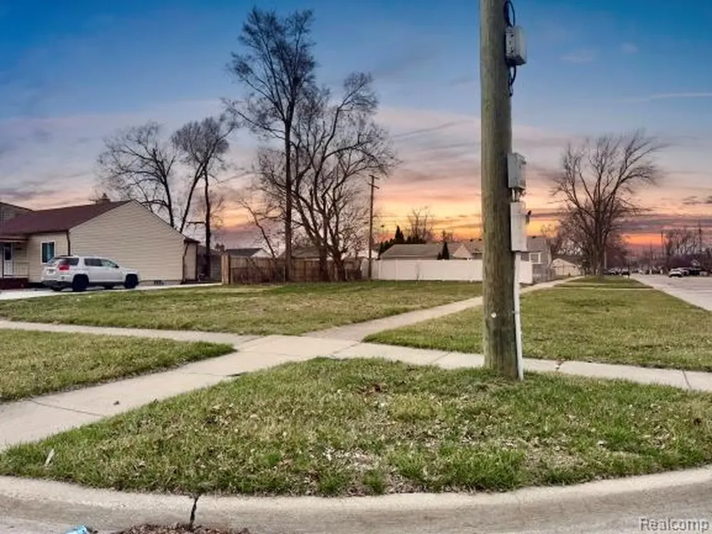 13630 Edison Street Southgate City MI 48195
