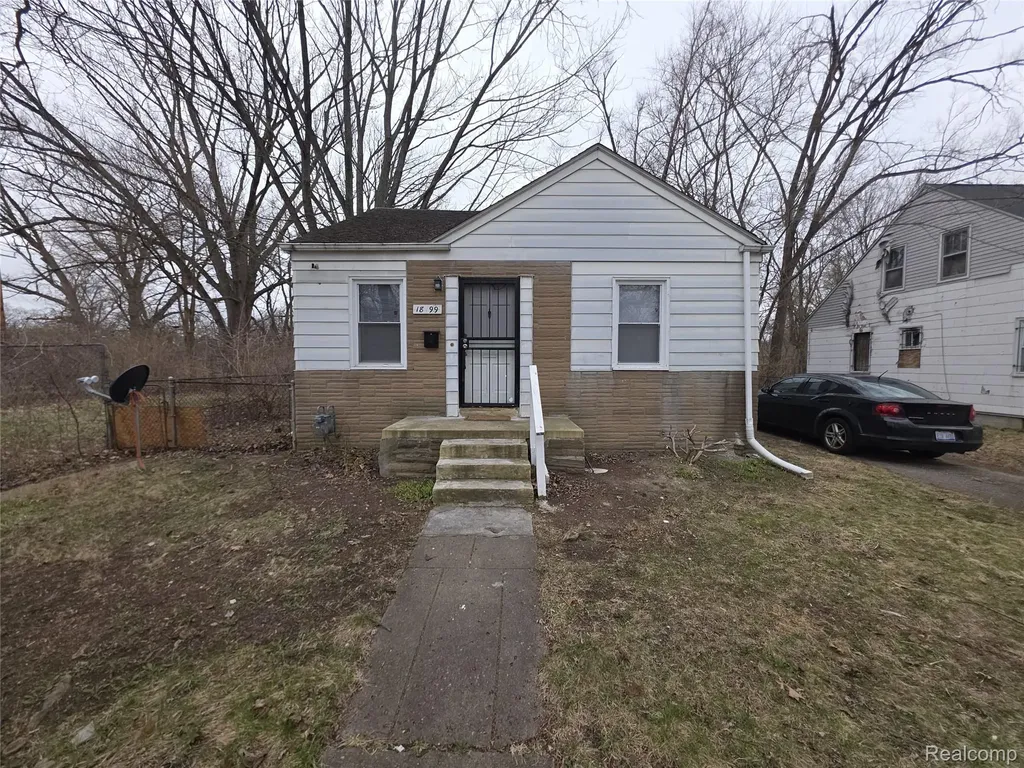 18499 Pierson Street Detroit City MI 48219