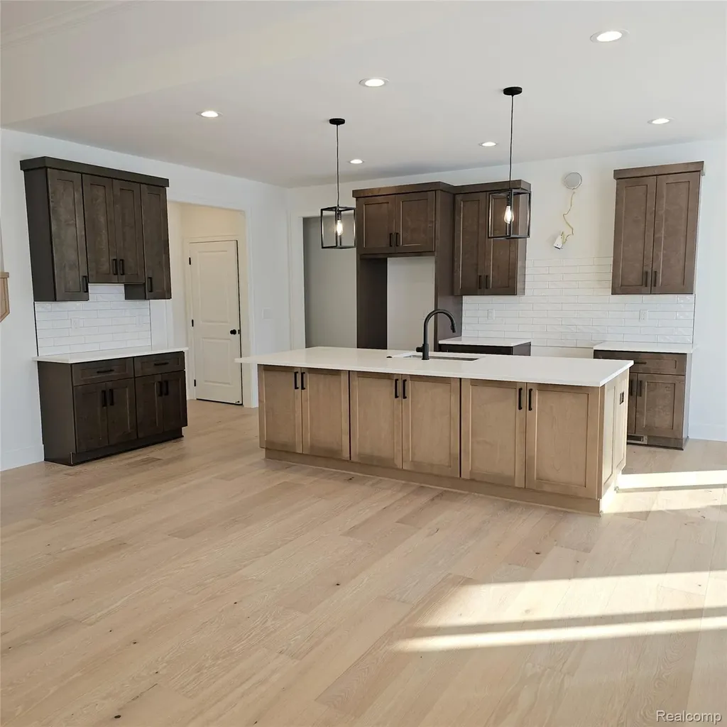 7368 Brys Drive Shelby Charter Township MI 48316