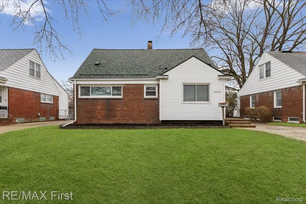 20675 Van Antwerp Street Harper Woods City MI 48225