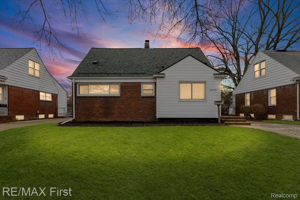 20675 Van Antwerp Street Harper Woods City MI 48225