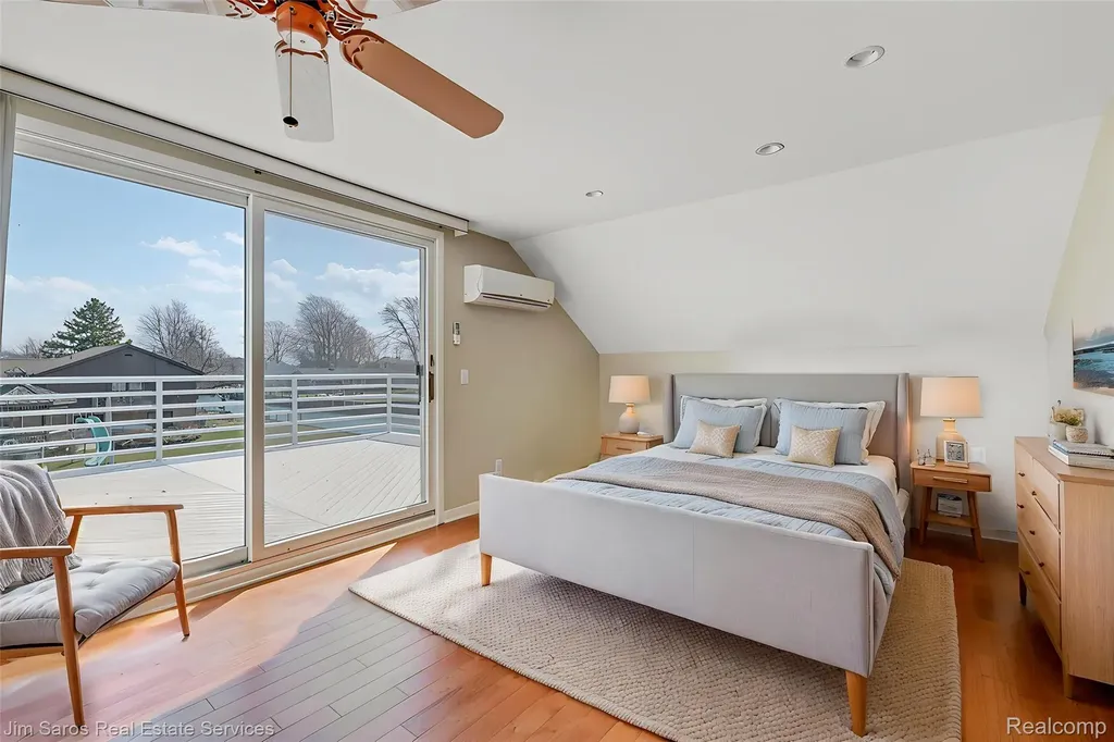 38008 Seaway Court Harrison Charter Township MI 48045