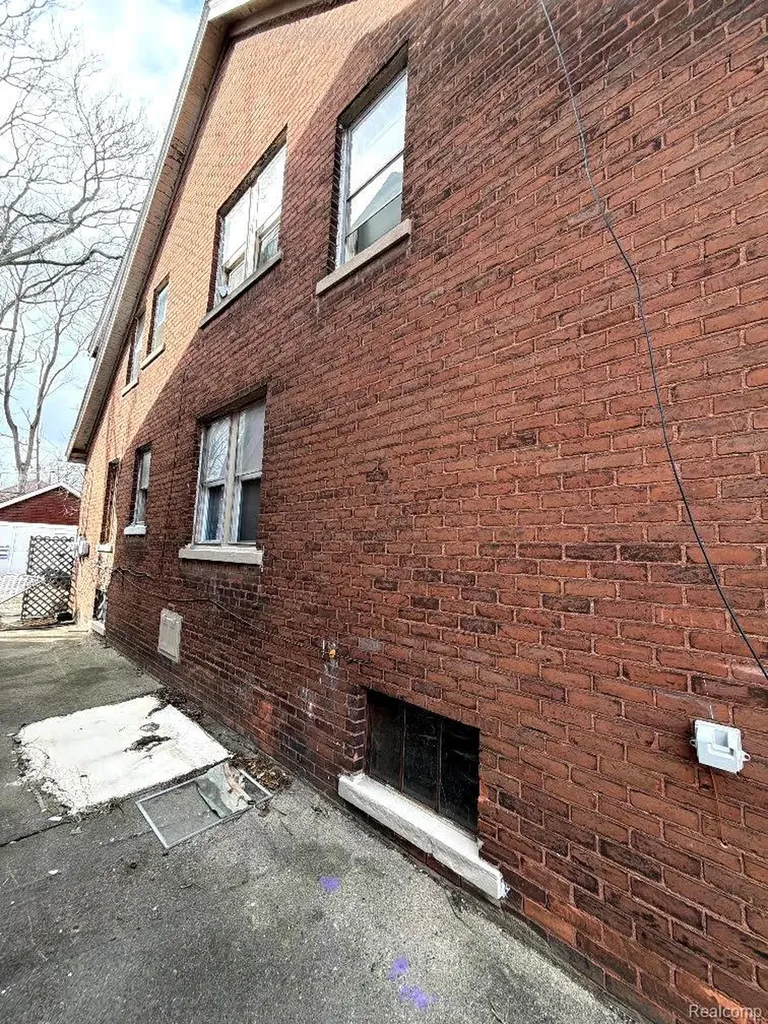 15321 Sorrento Street Detroit City MI 48227