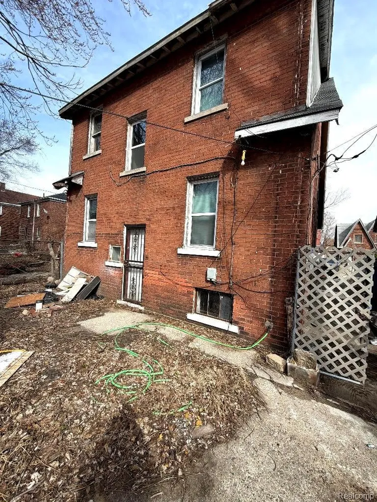 15321 Sorrento Street Detroit City MI 48227