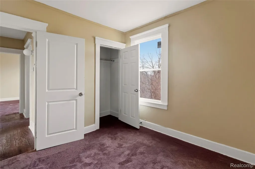 471 Kitchener Street Detroit City MI 48215