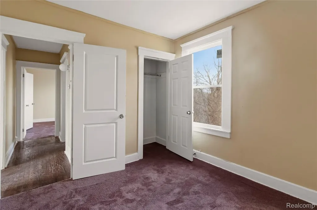 471 Kitchener Street Detroit City MI 48215