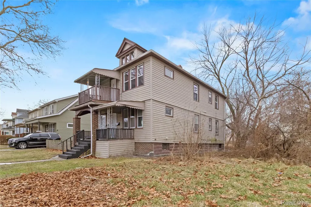 471 Kitchener Street Detroit City MI 48215