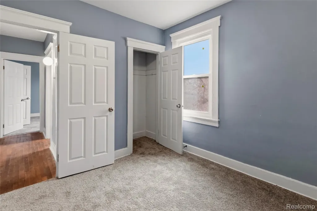 471 Kitchener Street Detroit City MI 48215