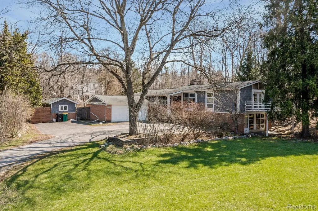 32998 Biddestone Lane Farmington Hills City MI 48334