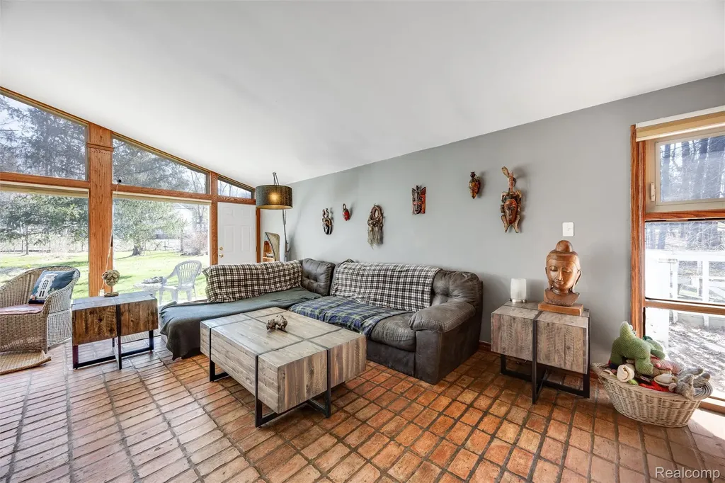 32998 Biddestone Lane Farmington Hills City MI 48334
