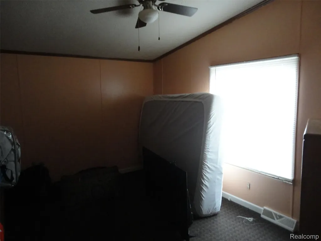326 Holly Lane Van Buren Charter Township MI 48111