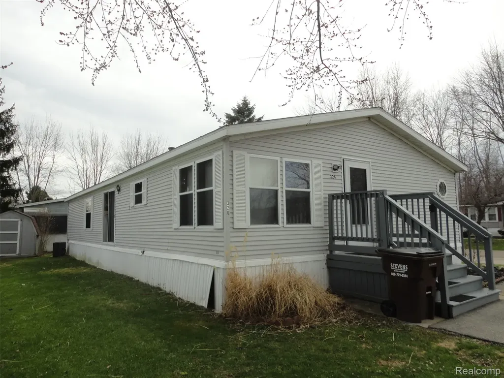 326 Holly Lane Van Buren Charter Township MI 48111