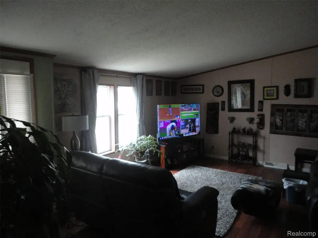 326 Holly Lane Van Buren Charter Township MI 48111