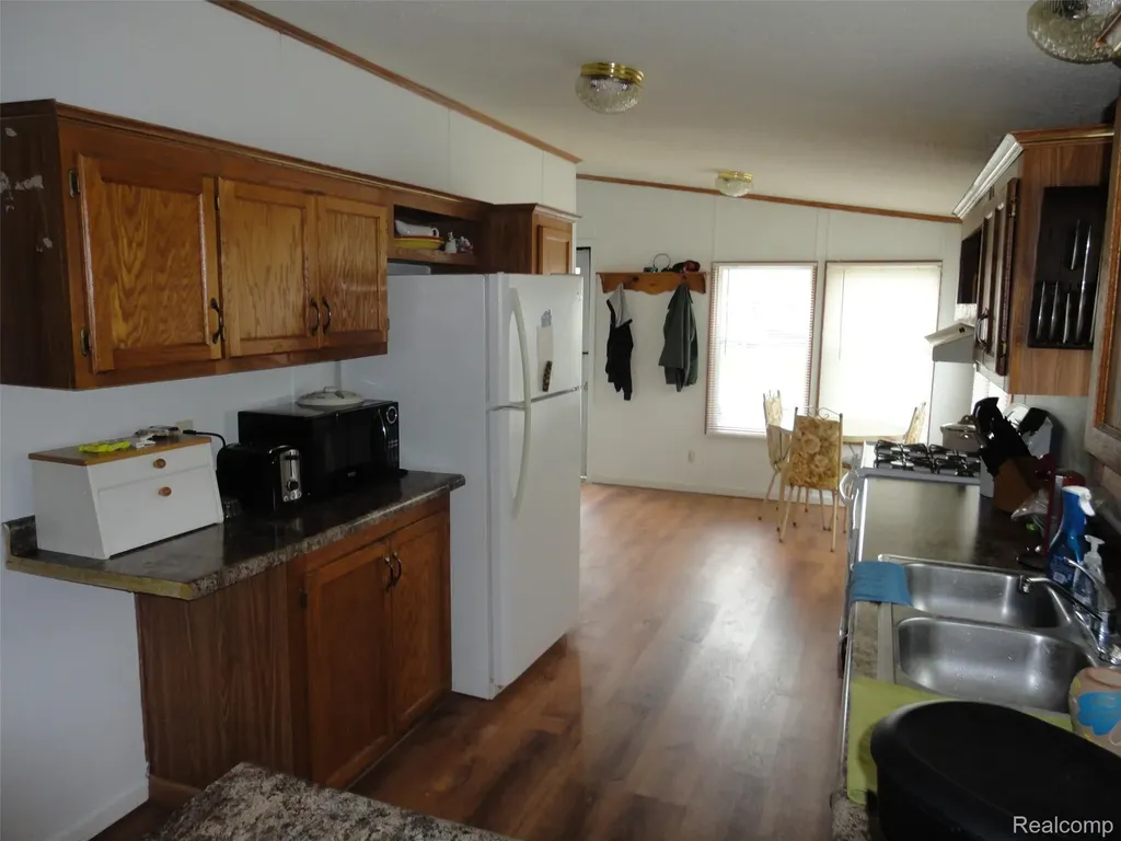 326 Holly Lane Van Buren Charter Township MI 48111