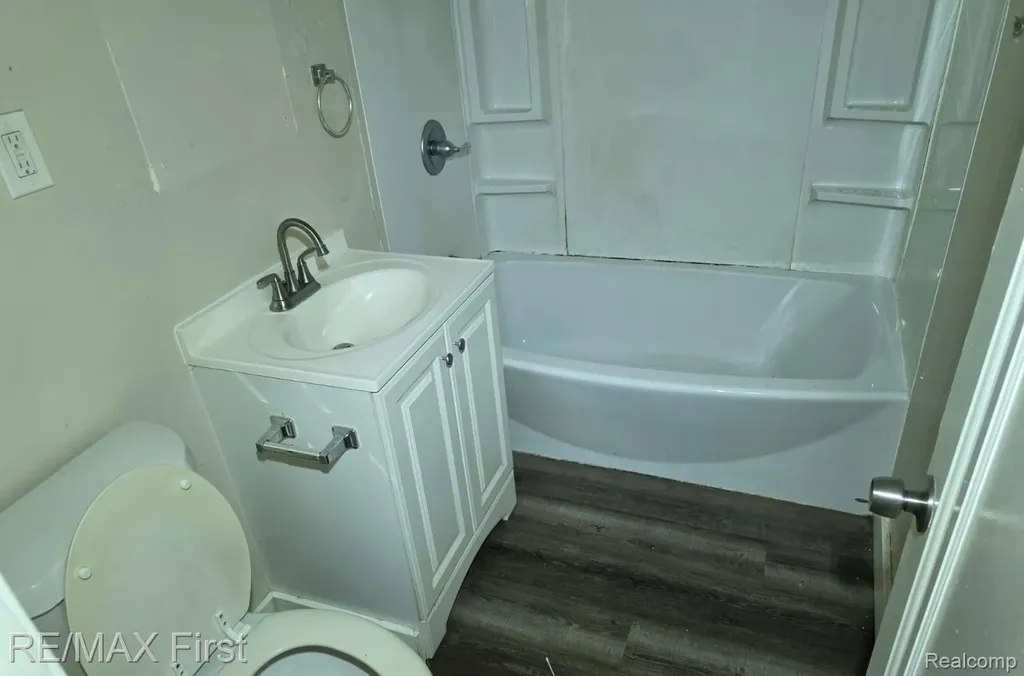 12717 Riad Street Detroit City MI 48224