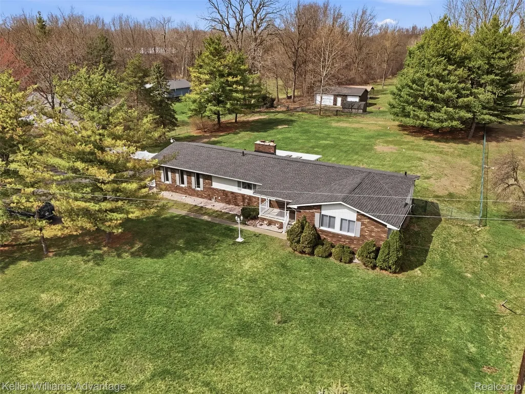 28800 Sibley Road Huron Charter Township MI 48174