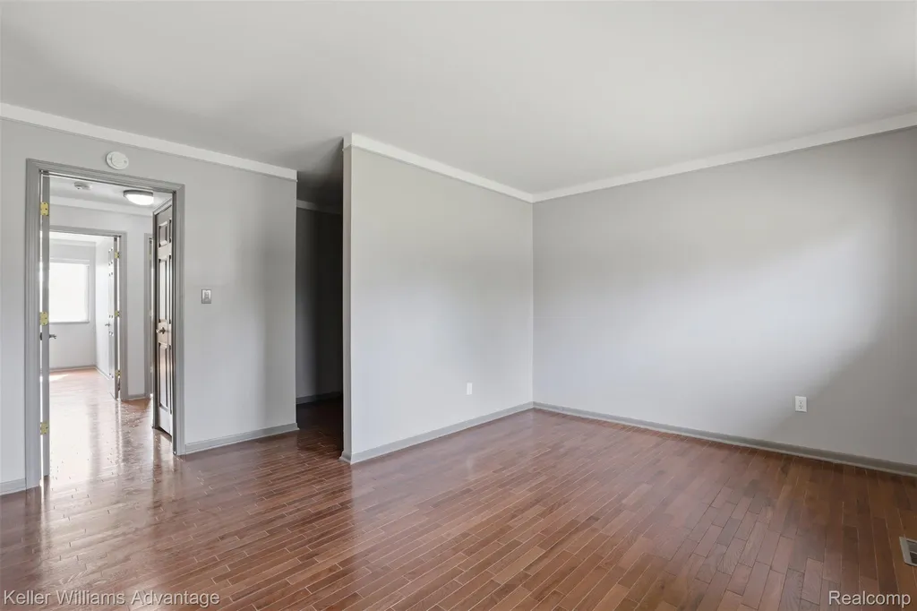 28800 Sibley Road Huron Charter Township MI 48174