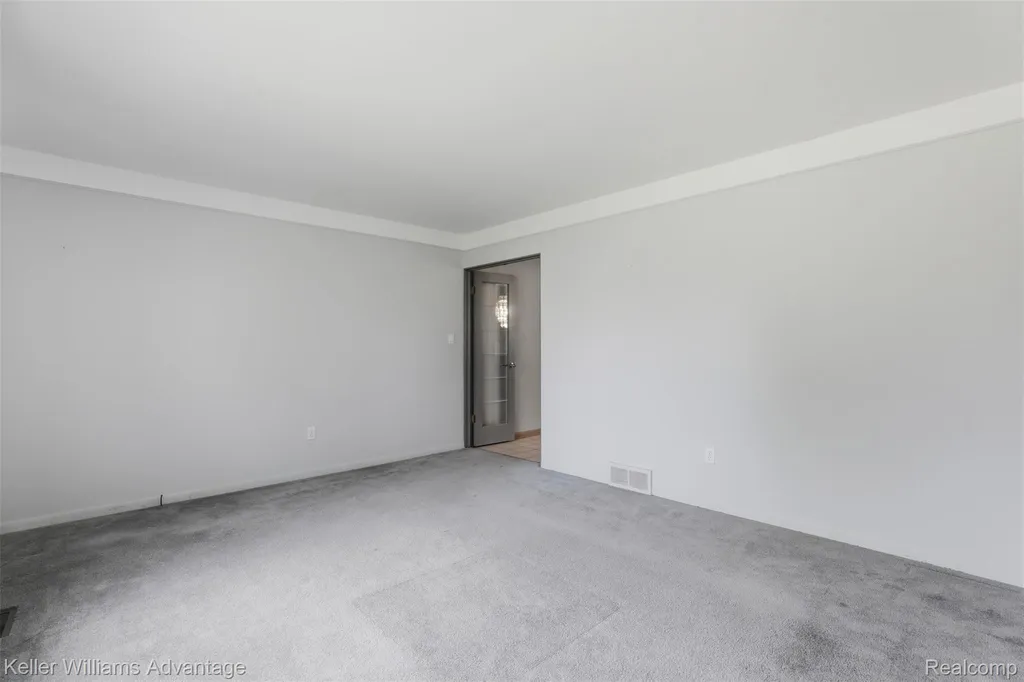 28800 Sibley Road Huron Charter Township MI 48174