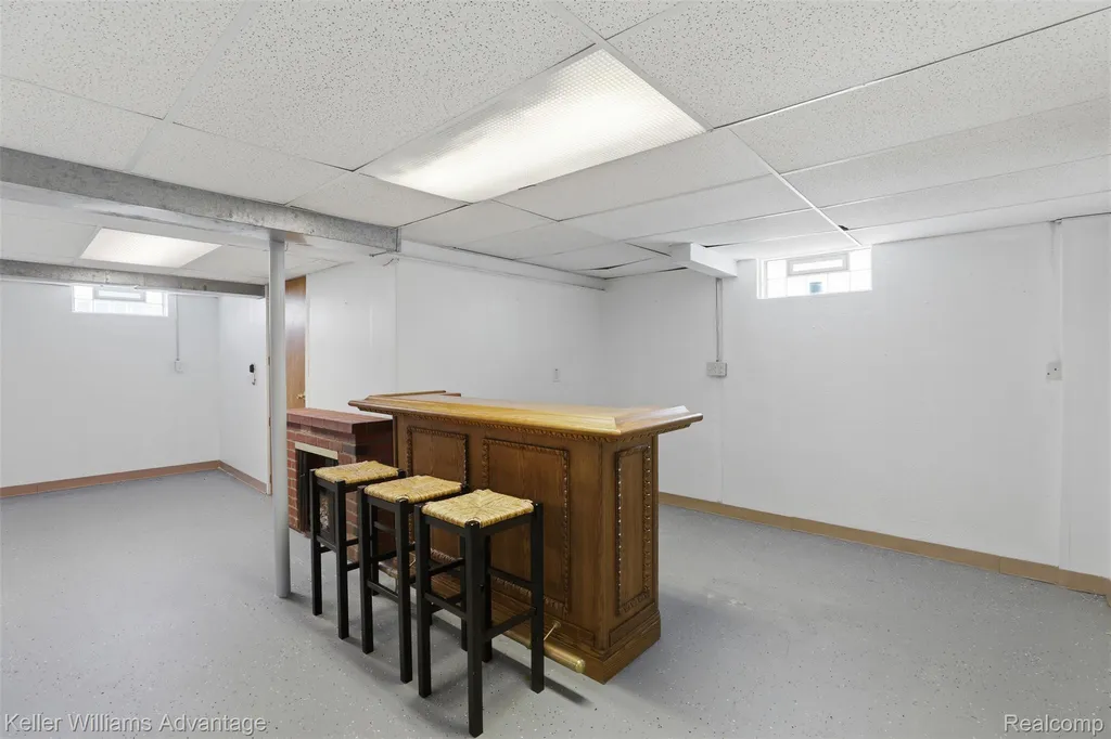 28800 Sibley Road Huron Charter Township MI 48174