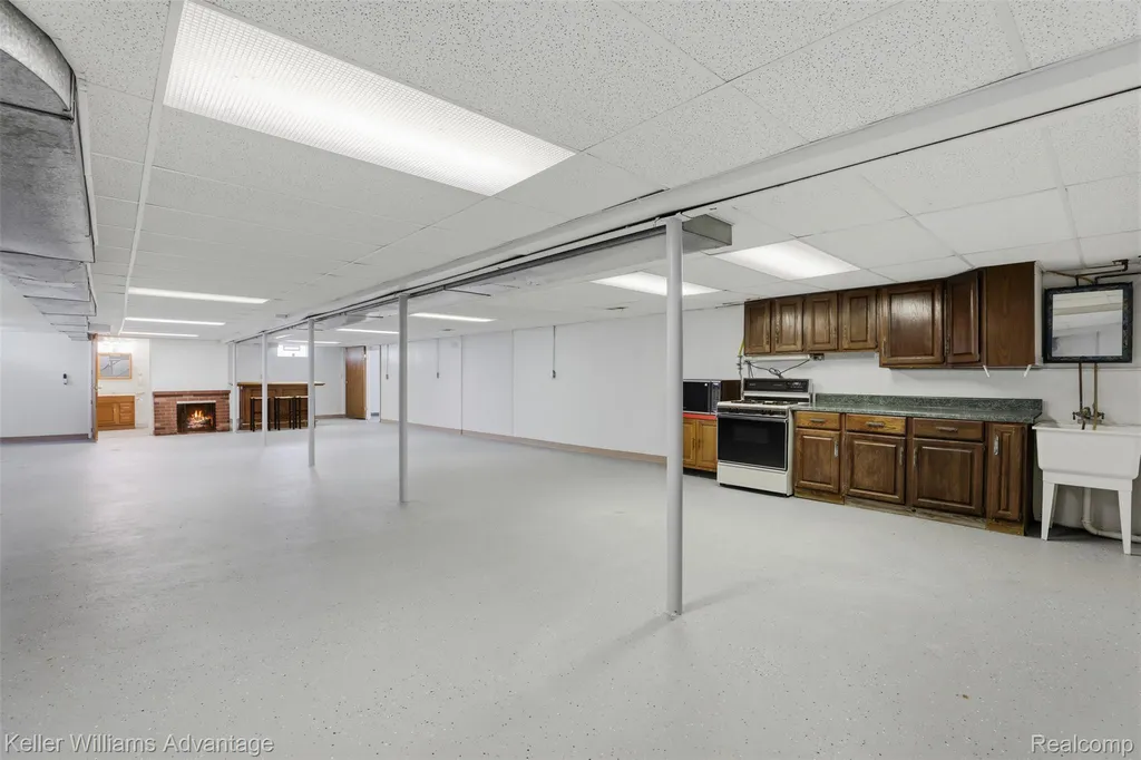 28800 Sibley Road Huron Charter Township MI 48174