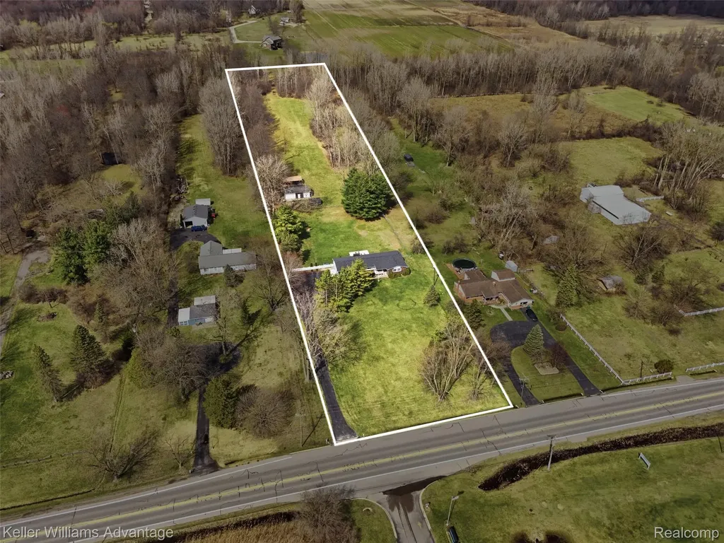 28800 Sibley Road Huron Charter Township MI 48174