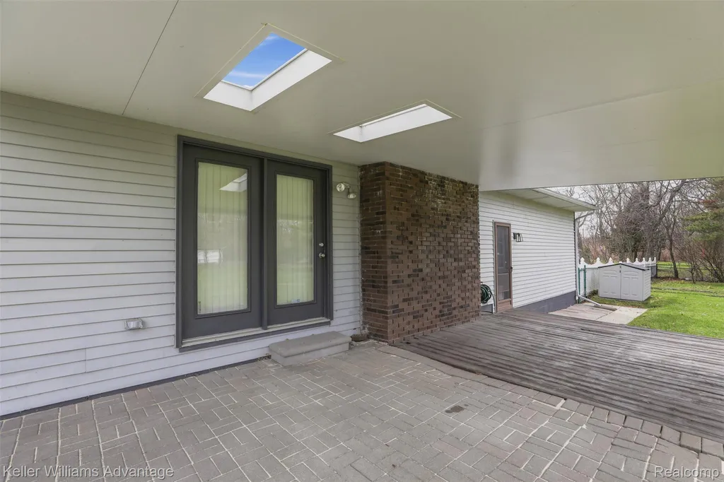 28800 Sibley Road Huron Charter Township MI 48174