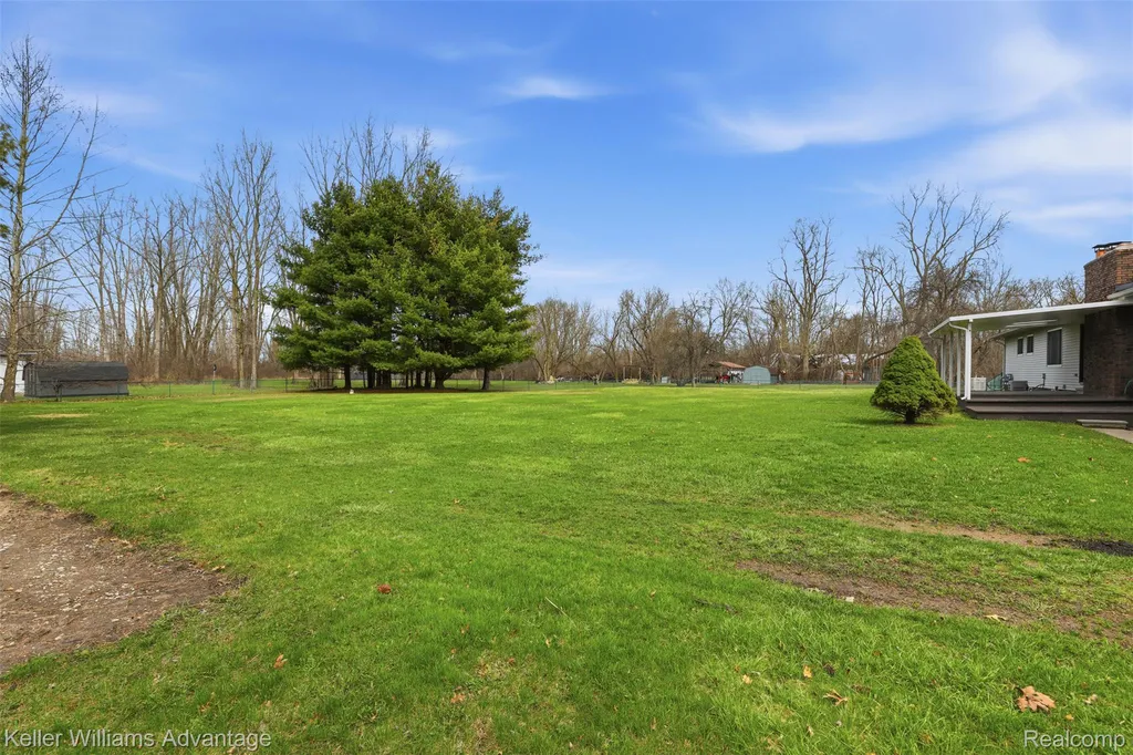 28800 Sibley Road Huron Charter Township MI 48174