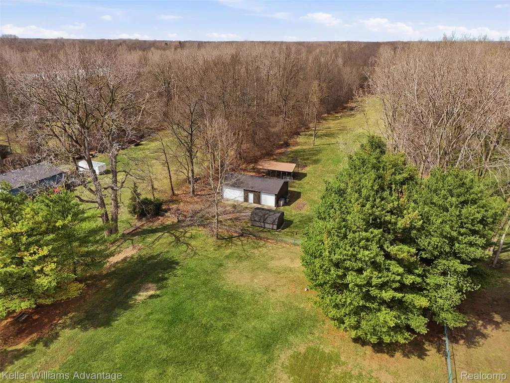 28800 Sibley Road Huron Charter Township MI 48174
