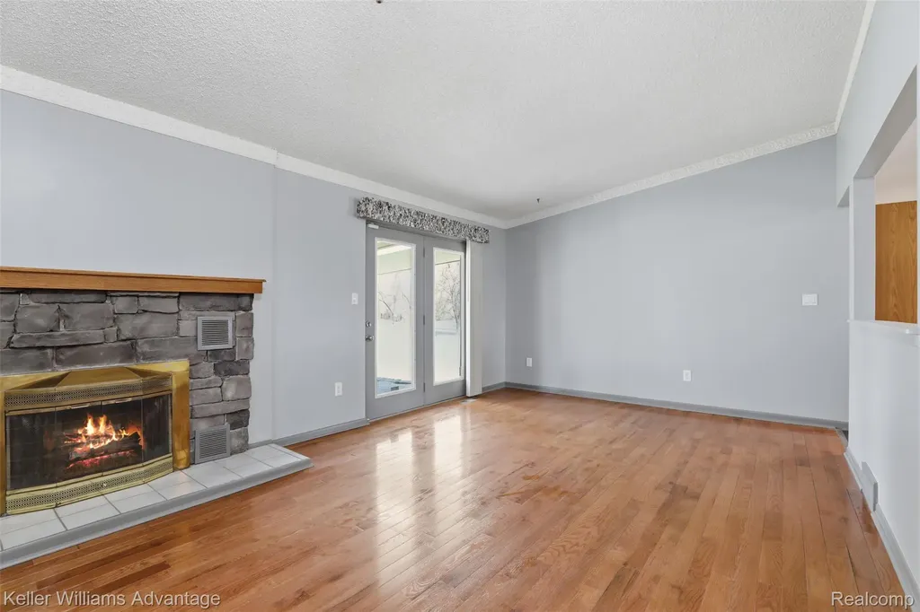 28800 Sibley Road Huron Charter Township MI 48174