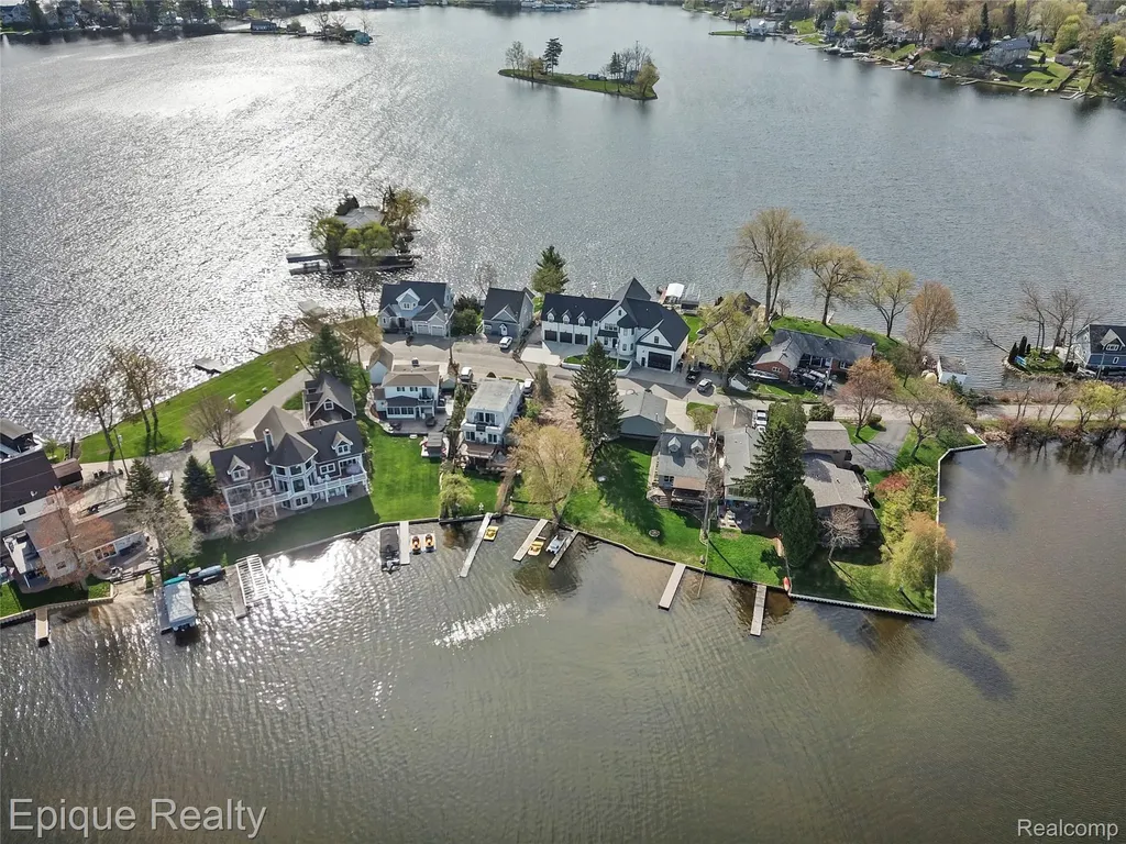 296 Shady Oaks Street Orion Charter Township MI 48362
