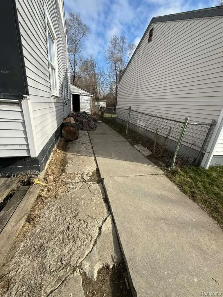 18936 Tireman Street Detroit City MI 48228