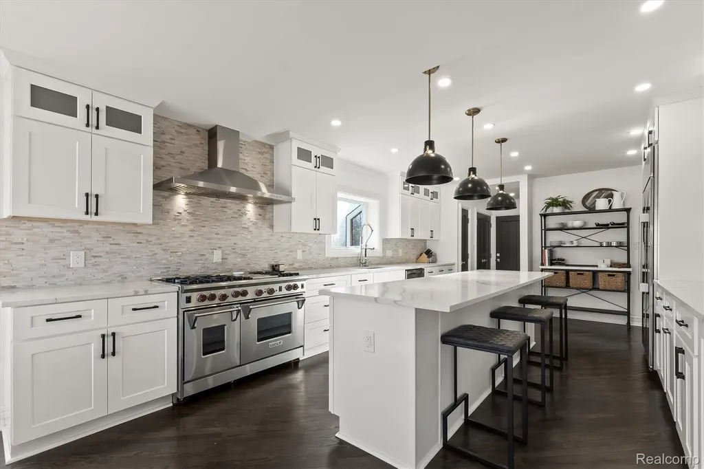 2440 Lake Angelus Lane Lake Angelus City MI 48326