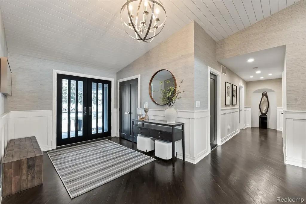 2440 Lake Angelus Lane Lake Angelus City MI 48326