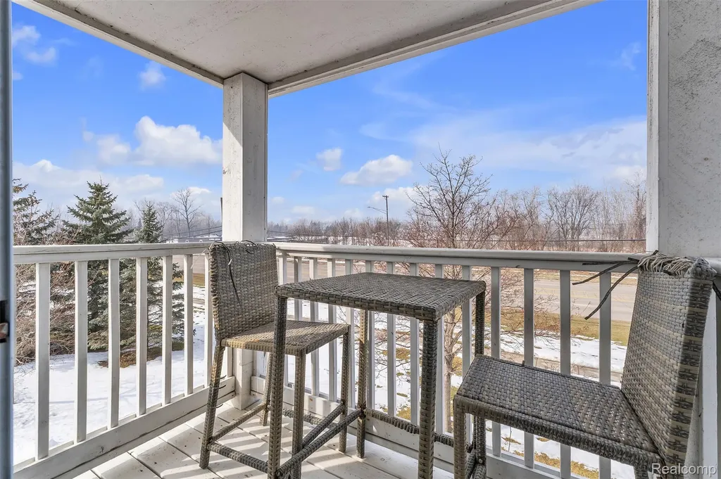 29104 Philadelphia Drive Chesterfield Township MI 48051