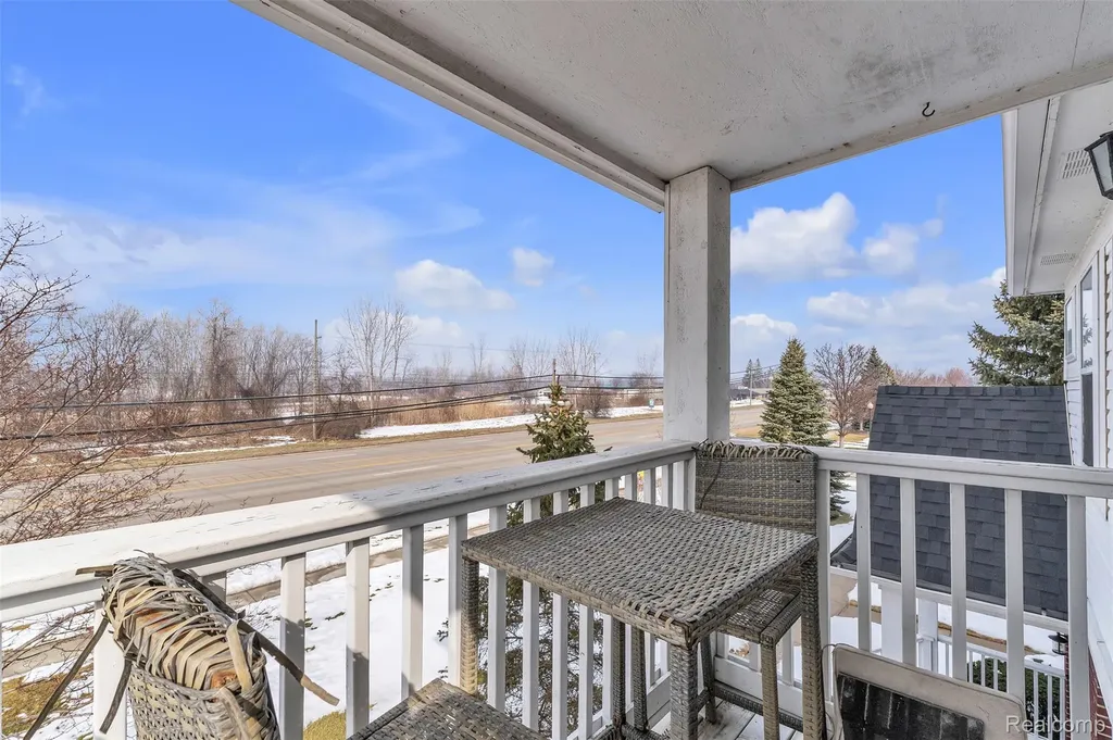 29104 Philadelphia Drive Chesterfield Township MI 48051