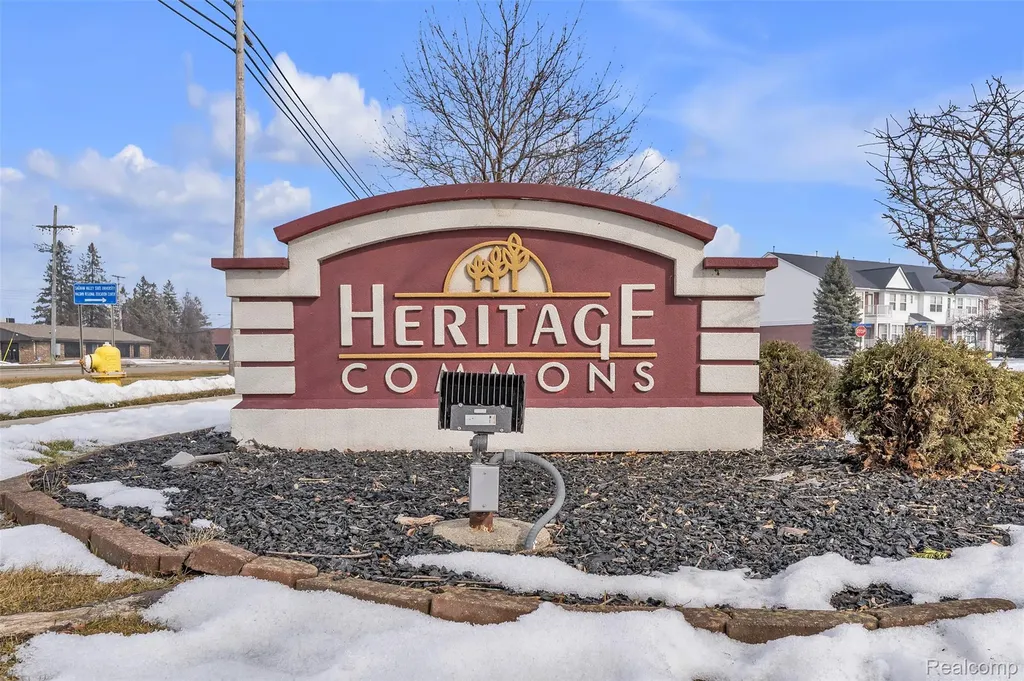 29104 Philadelphia Drive Chesterfield Township MI 48051