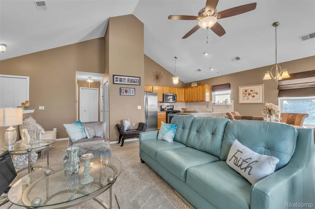 29104 Philadelphia Drive Chesterfield Township MI 48051