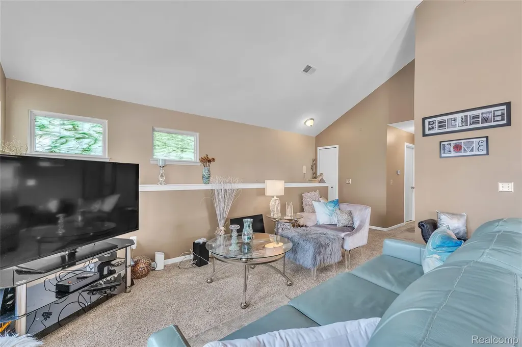 29104 Philadelphia Drive Chesterfield Township MI 48051