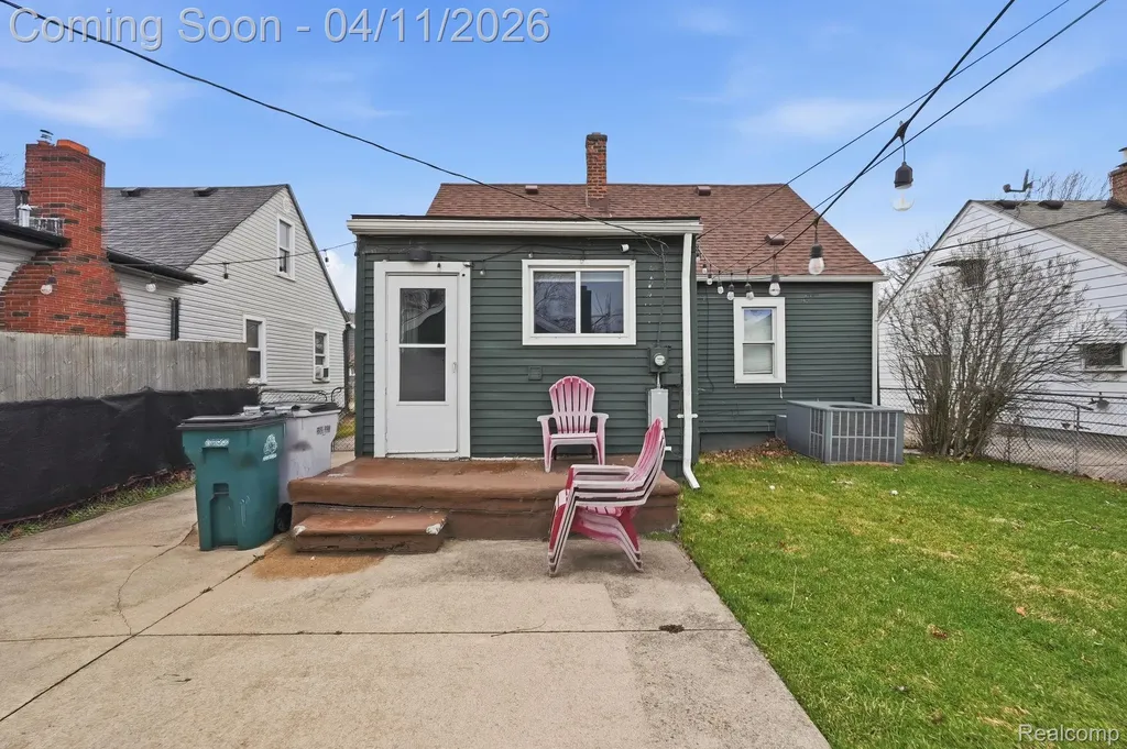 23360 Battelle Avenue Hazel Park City MI 48030