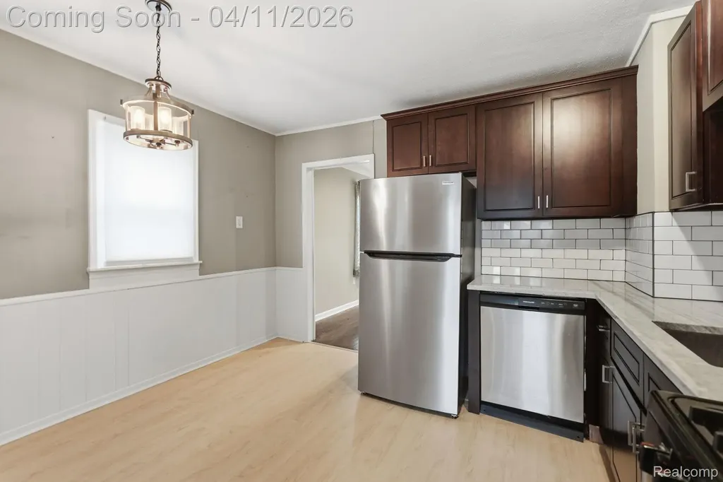 23360 Battelle Avenue Hazel Park City MI 48030