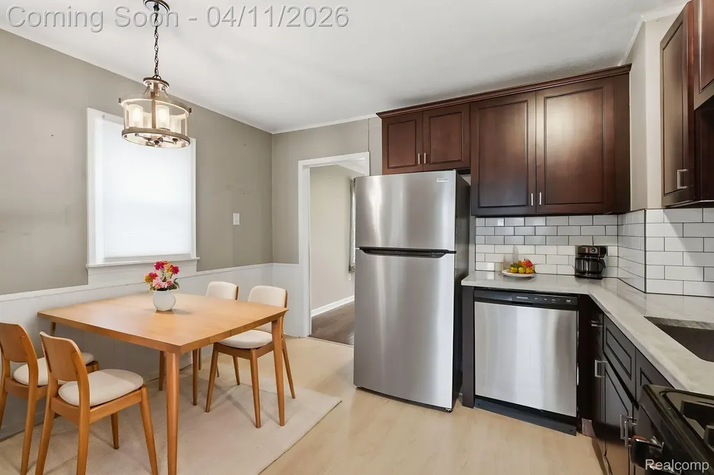 23360 Battelle Avenue Hazel Park City MI 48030