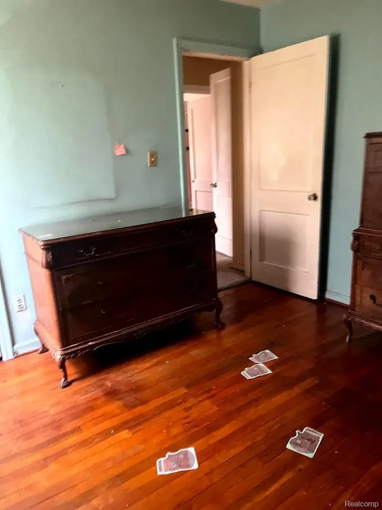 18681 Shields Street Detroit City MI 48234